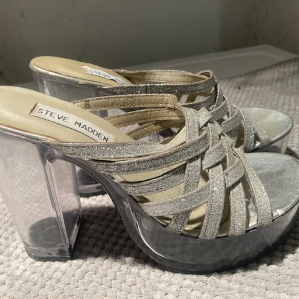 Steve Madden Platform Glitter Sandals.